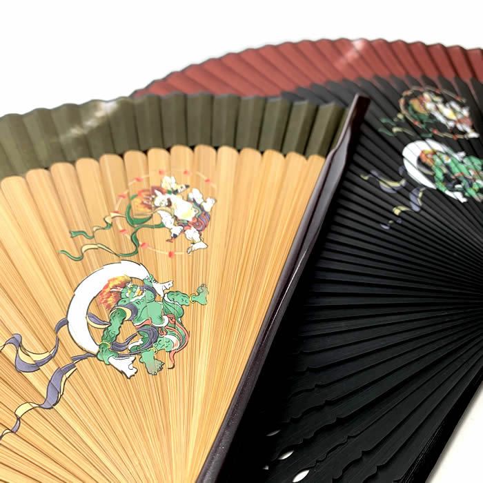 和柄短地シルクペンテックス扇子男性用【風神雷神】22cm扇面・・シルク/扇骨・・竹59024-156305/156306[父の日プレゼント/ギフト/おしゃれ/外国人お土産/和柄扇子/扇子メンズ名入れ可能(有料)/チャーム取付可能]【あす楽対応】【ネコポス送料無料】